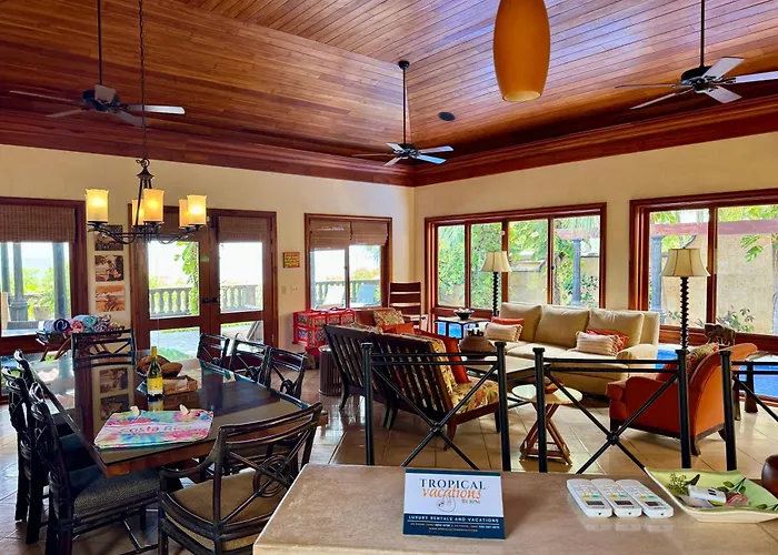 Exclusive Beachfront Private Pool, Koi, Bbq * Tamarindo